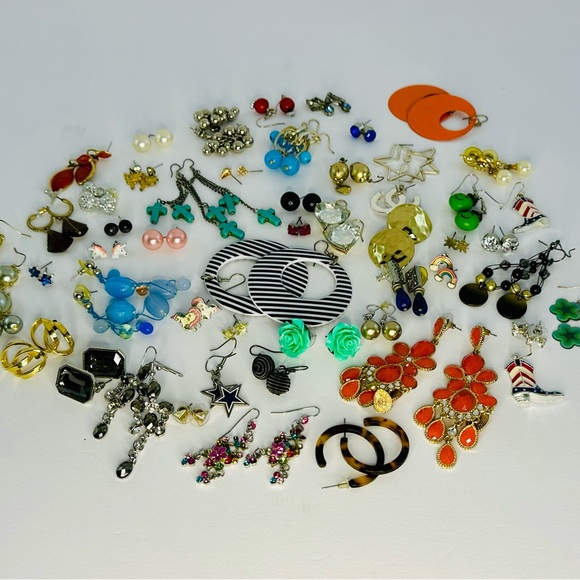 Colorful Earring Collection - Picture 1 of 1
